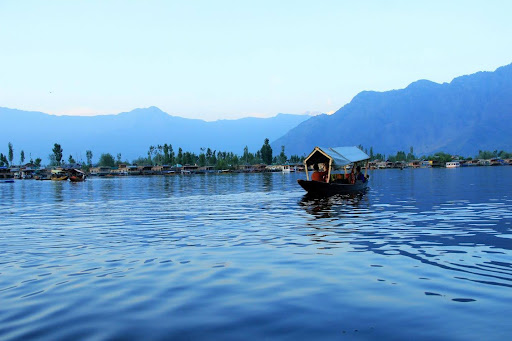 Visit Peaceful Lake Destinations in India with IRCTC Air